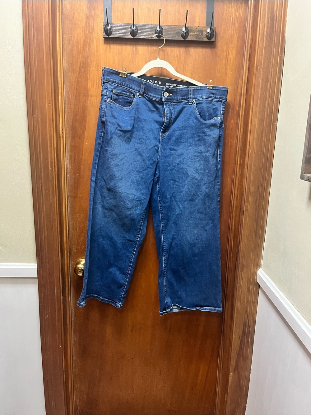 torrid Deep Indigo Wide Leg ankle crop Jeans
